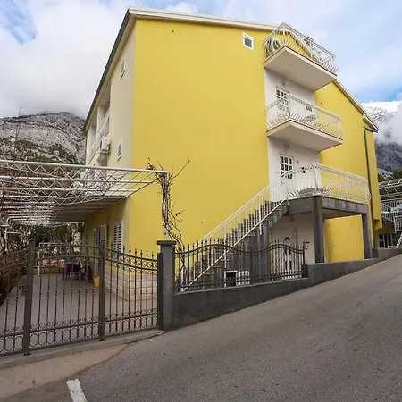 Pezo Apartment