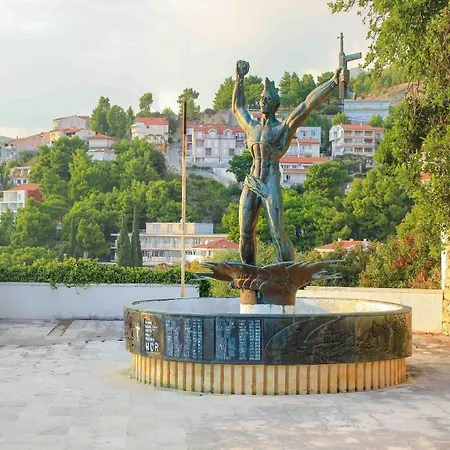 Pezo Apartament Baška Voda